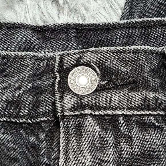 Levis 501 Mens Jeans Size 34x28 Regular Straight Fit Leg Denim Black Hemmed - Picture 13 of 16